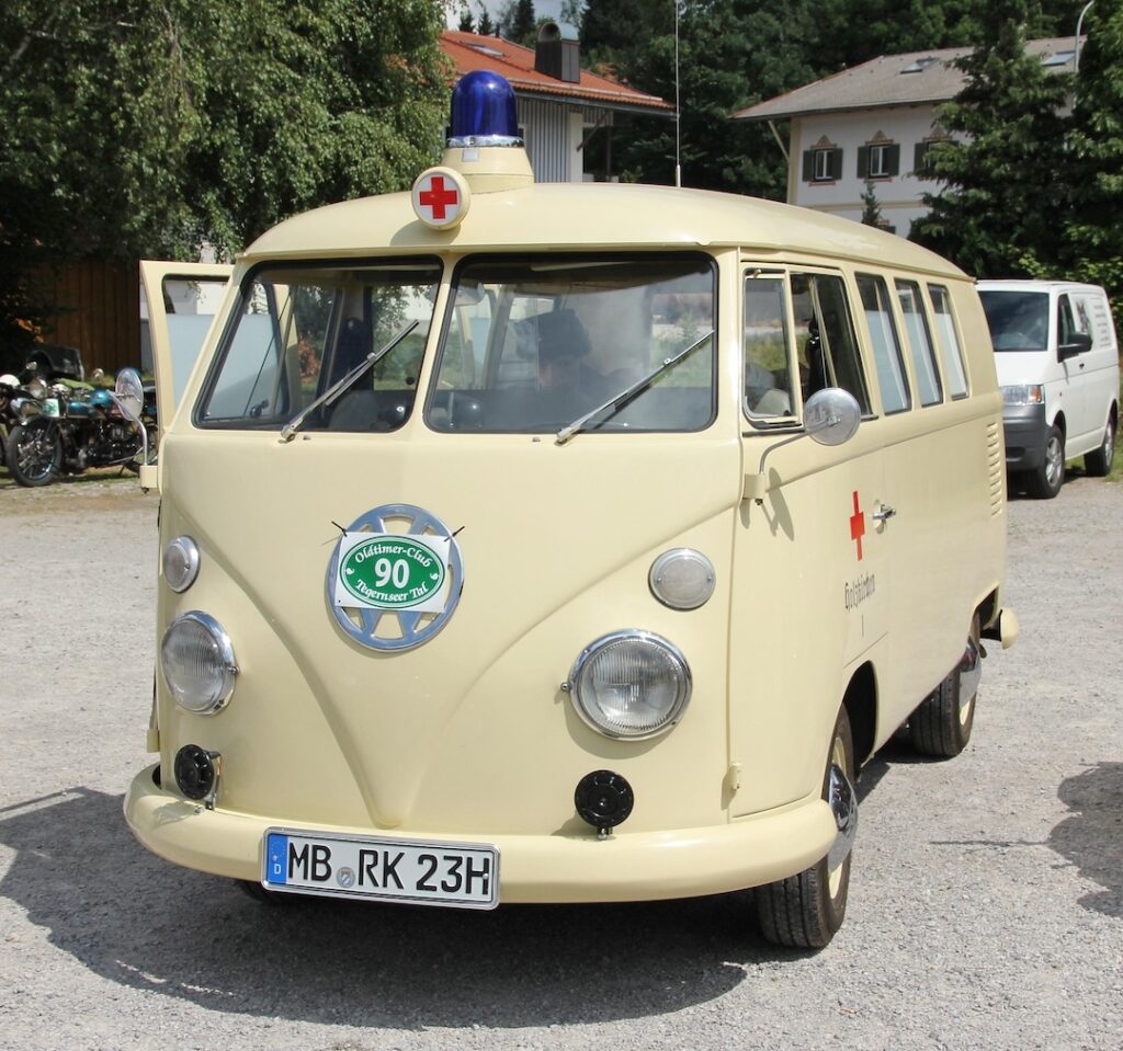 Volkswagen Transporter T1 ambulanță